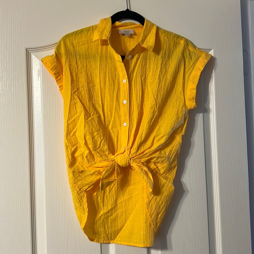 Yellow tie t shirt